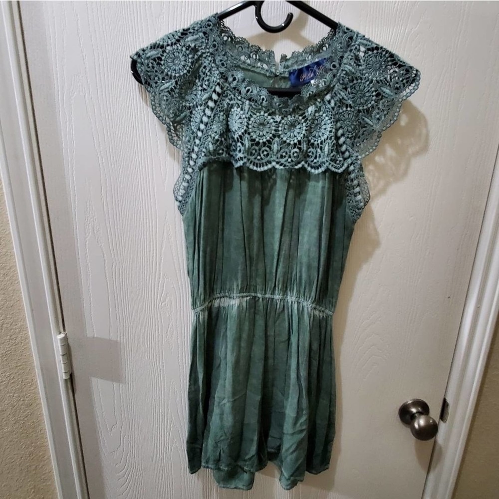 BLUE Rain green lace‎ romper size medium